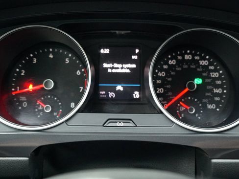 Used 2020 Volkswagen Tiguan S FWD image 21
