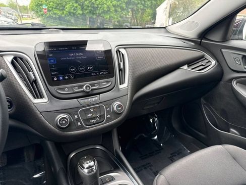 Used 2020 Chevrolet Malibu LS w/ Driver Confidence Package II FWD image 24
