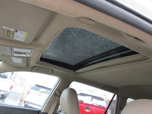 Used 2012 Toyota RAV4 Limited image 12