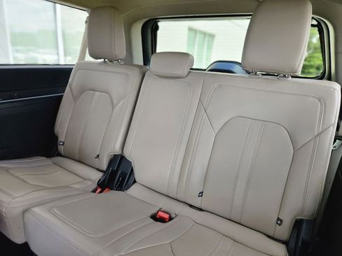 Used 2024 Ford Expedition Max Limited AWD/4WD image 30