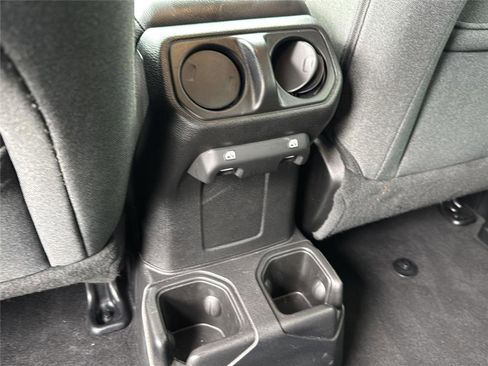 Used 2025 Jeep Wrangler Unlimited Sport AWD/4WD image 23