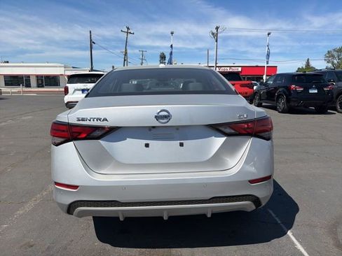 Used 2023 Nissan Sentra SV image 5