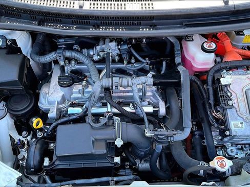 Used 2018 Toyota Prius C One w/ Carpet Mat Package FWD image 31