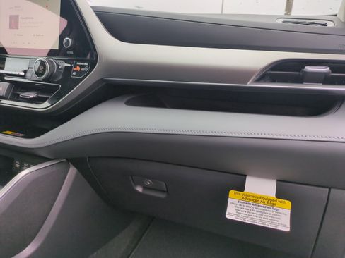 New 2026 Toyota Highlander XLE image 24