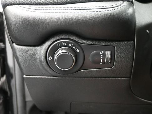 Used 2023 Dodge Durango SXT Launch Edition image 12