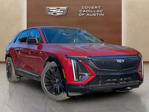 New 2025 Cadillac Lyriq Sport image 1