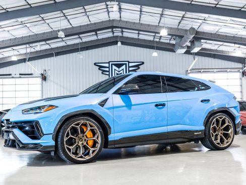 Used 2024 Lamborghini Urus Performante AWD/4WD image 1
