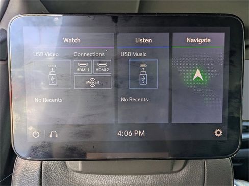 Used 2021 GMC Yukon Denali w/ Denali Premium Package image 14