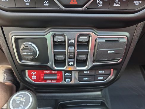 Used 2023 Jeep Wrangler Unlimited Rubicon 392 image 47