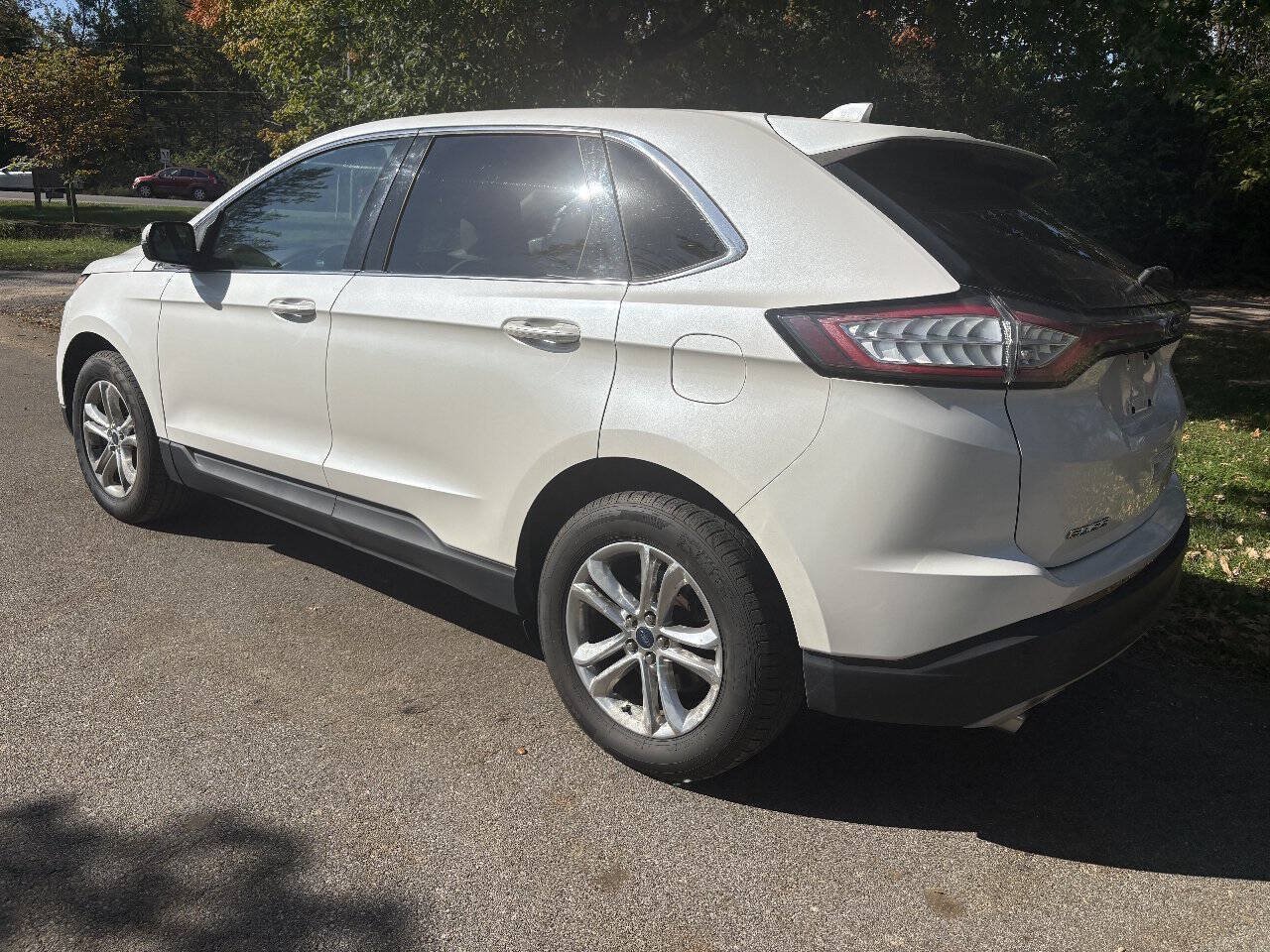 Used 2015 Ford Edge SEL w/ Equipment Group 201A AWD/4WD image 8