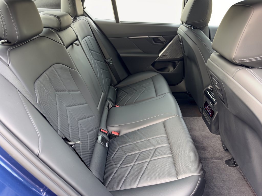 Certified 2026 BMW i5 eDrive40 RWD image 29