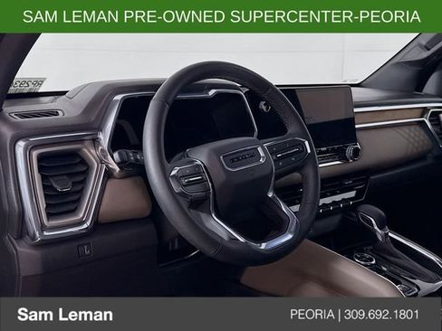 Used 2023 GMC Canyon Denali image 9