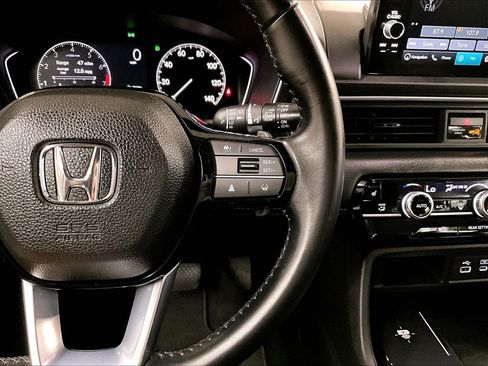 Used 2024 Honda Pilot Touring image 25
