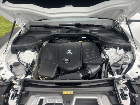 Used 2026 Mercedes-Benz GLC 300 4MATIC image 12