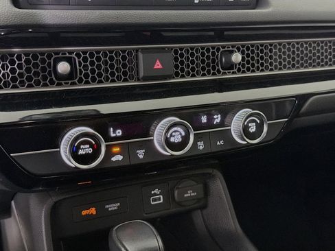 Used 2023 Honda Civic Sport image 18