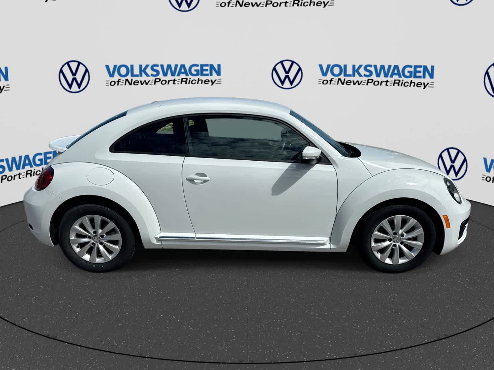 Used 2019 Volkswagen Beetle 2.0T S FWD image 15