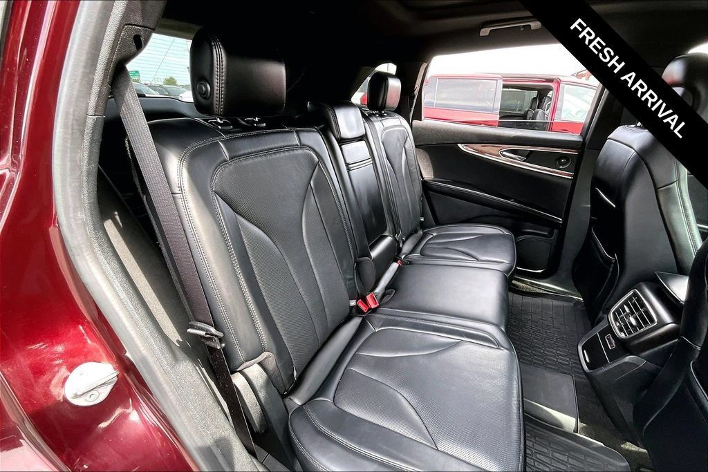 Used 2019 Lincoln Nautilus Reserve AWD/4WD image 24