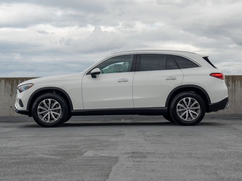Certified 2026 Mercedes-Benz GLC 300 4MATIC image 3