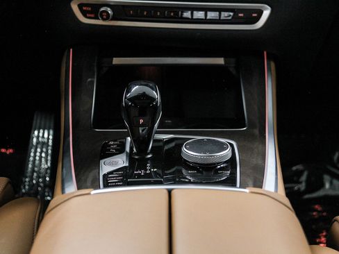 Certified 2023 BMW X5 sDrive40i w/ Premium Package image 14