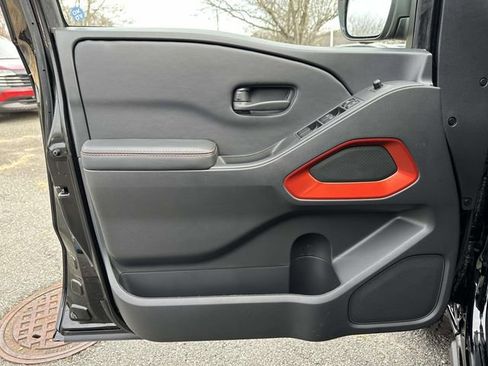 New 2026 Nissan Frontier PRO-4X w/ Pro-4x Convenience Package image 14