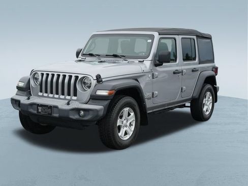 Used 2021 Jeep Wrangler Unlimited Sport AWD/4WD image 3