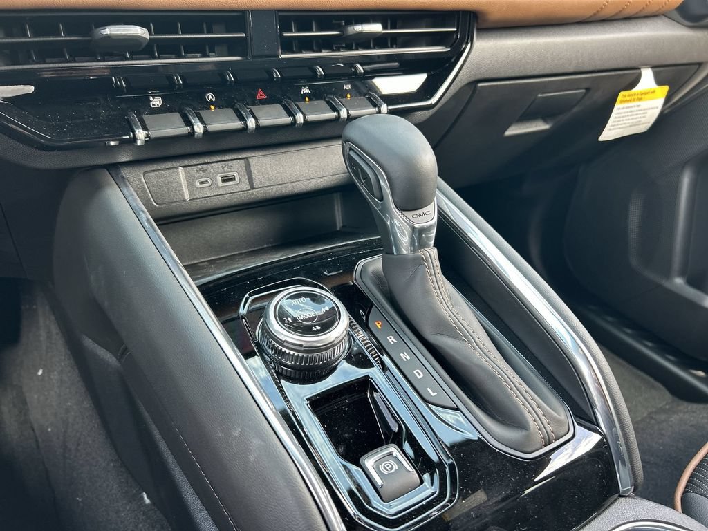 New 2026 GMC Canyon AT4 w/ Technology Plus Package AWD/4WD image 16