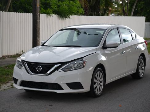 Used 2019 Nissan Sentra S FWD image 4
