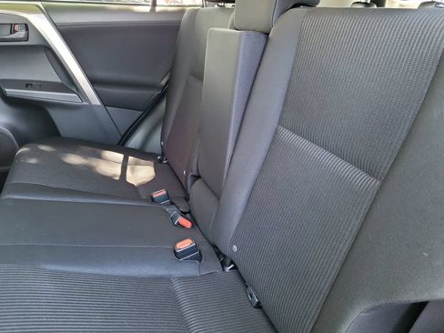 Used 2018 Toyota RAV4 LE w/ All Weather Liner Package AWD/4WD image 15