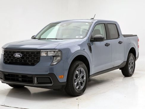 New 2025 Ford Maverick XLT w/ Equipment Group 301A image 6