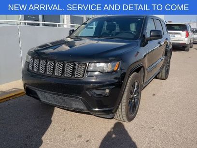 Used 2017 Jeep Grand Cherokee Altitude