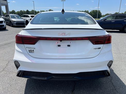 Used 2022 Kia Forte GT-Line FWD image 4