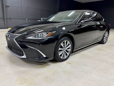 Used 2019 Lexus ES 350 Ultra Luxury w/ Premium Package image 1