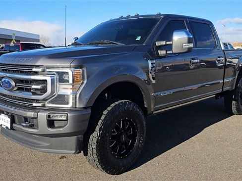 Used 2022 Ford F350 Platinum w/ FX4 Off-Road Package image 4