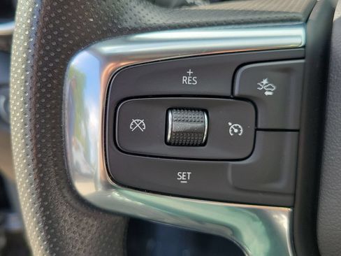 Used 2025 Chevrolet Blazer LT FWD image 31