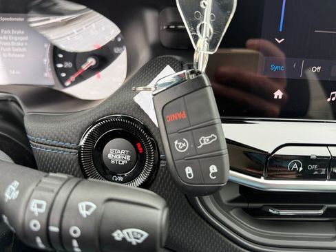 New 2026 Jeep Compass Limited image 30