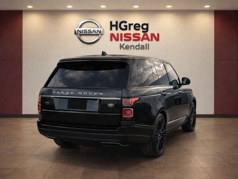 Used 2020 Land Rover Range Rover HSE image 4