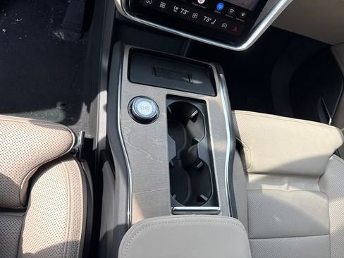 New 2026 Volvo EX90 Ultra AWD/4WD image 17