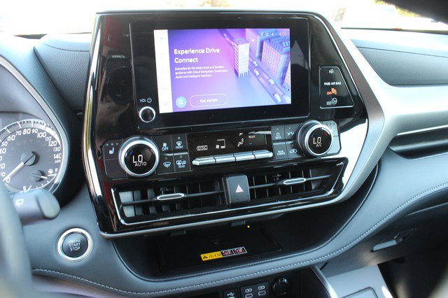 Used 2026 Toyota Highlander XLE AWD/4WD image 10