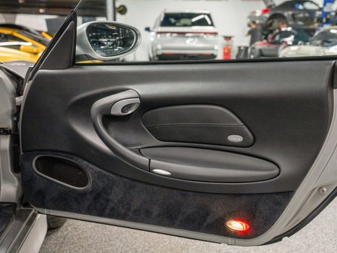 Used 2005 Porsche 911 GT3 image 35