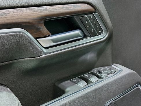 New 2026 GMC Sierra 3500 SLT image 18