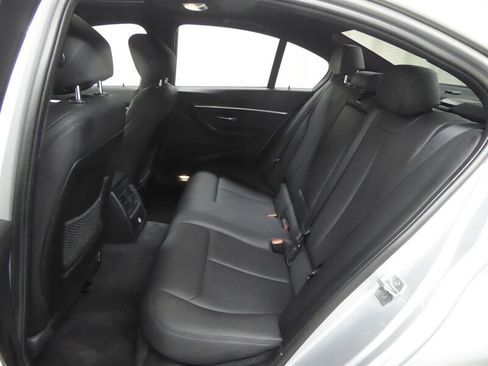 Used 2017 BMW 330i xDrive Sedan image 29