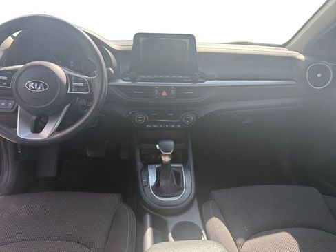 Used 2019 Kia Forte LXS FWD image 10