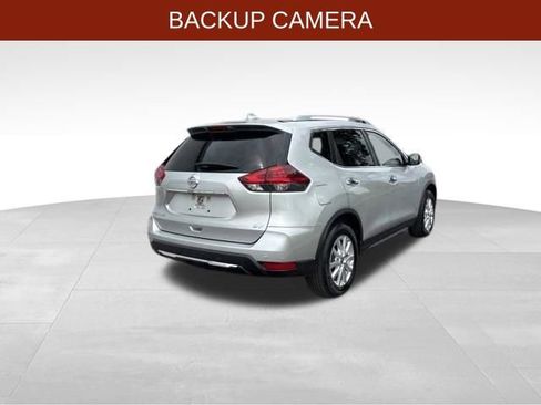 Used 2020 Nissan Rogue SV FWD image 7