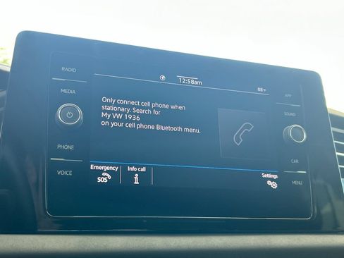Certified 2025 Volkswagen Jetta SE FWD image 19