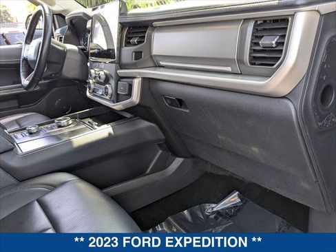 Used 2023 Ford Expedition Max XLT image 24