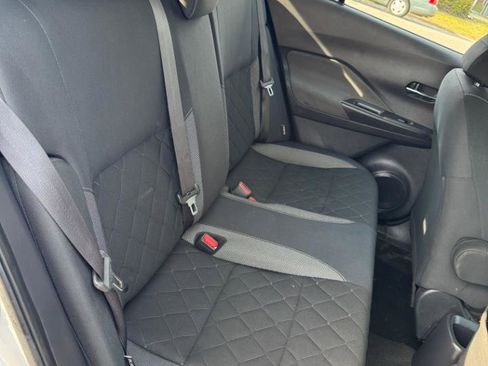 Used 2020 Nissan Kicks SV FWD image 16