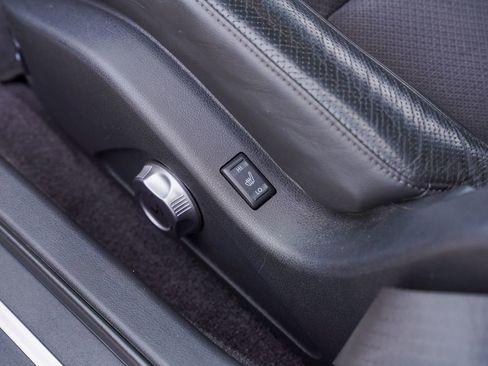 Used 2010 Nissan GT-R Premium image 21