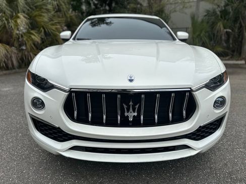 Used 2022 Maserati Levante GT image 3