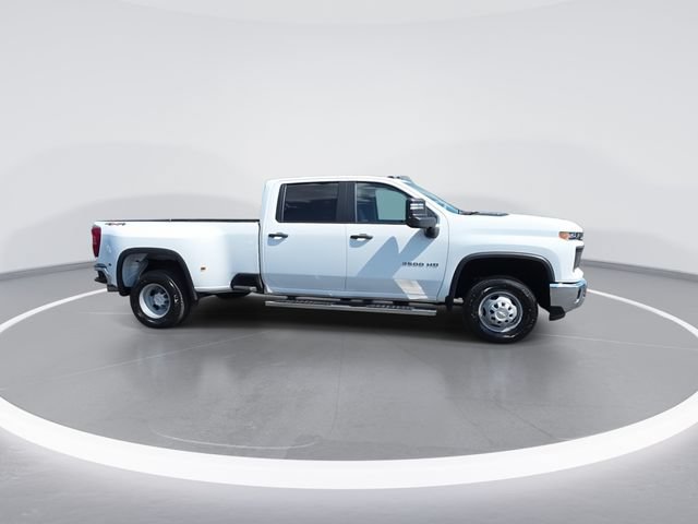 Used 2024 Chevrolet Silverado 3500 W/T w/ WT Convenience Package AWD/4WD image 9