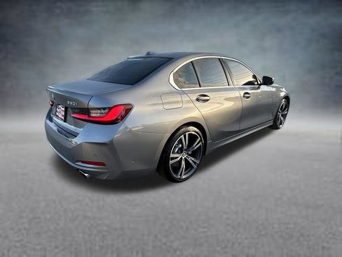 Used 2024 BMW 330i Sedan w/ Convenience Package RWD image 4